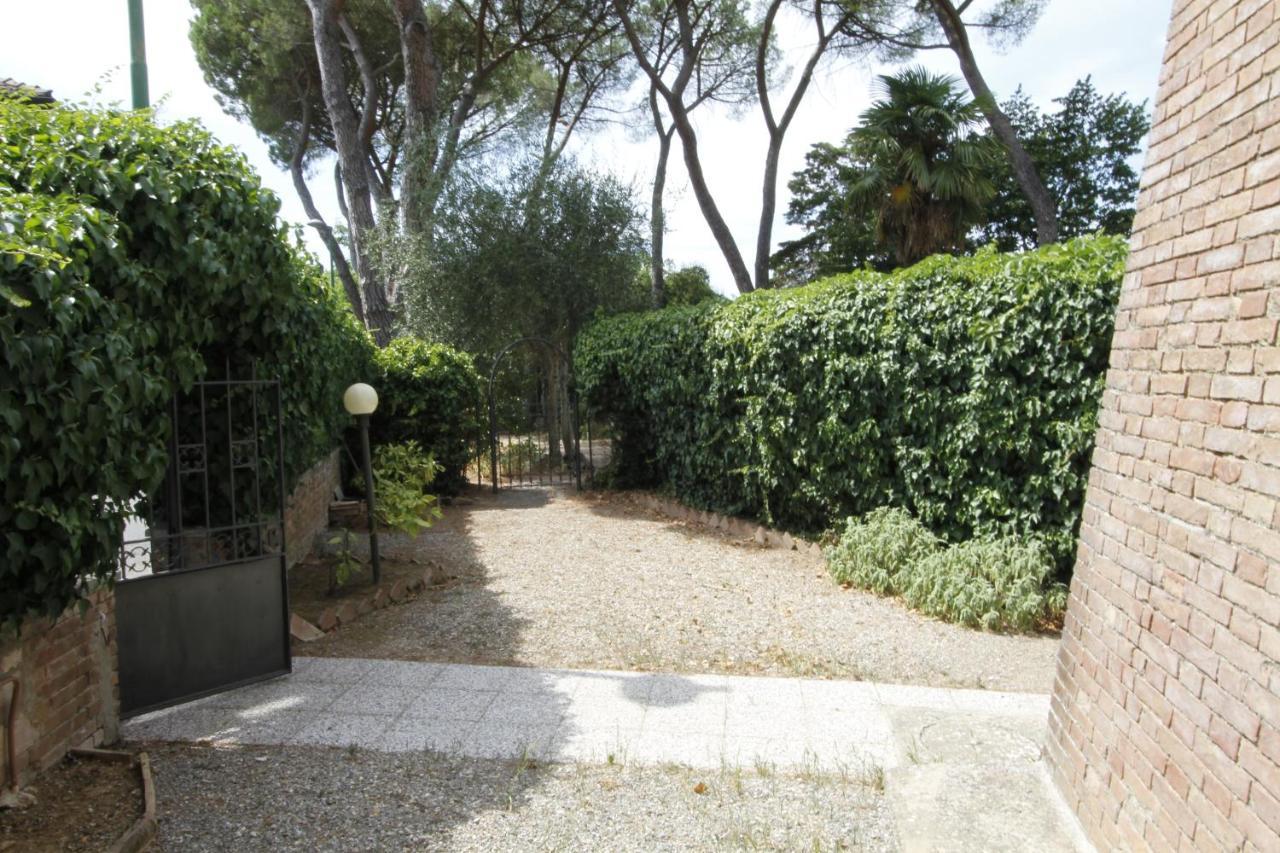 سيينا Villa Paola B&B المظهر الخارجي الصورة